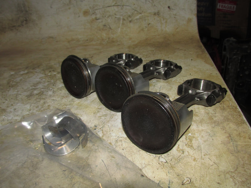 Suzuki DF50 50hp 4 Stroke Outboard Piston and rod set of 3 (12111-87J04)