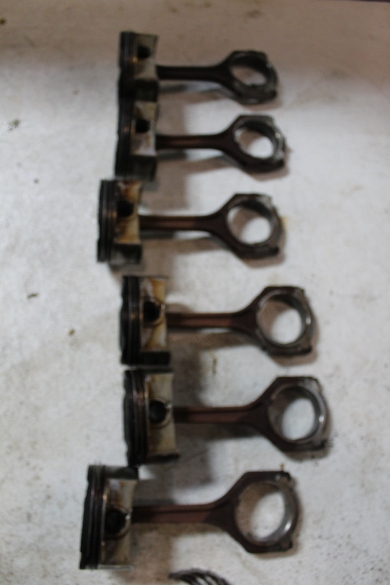 Yamaha 300hp 4.2L 4 Stroke Outboard Piston and Rod Set of 6 (6CB-00)