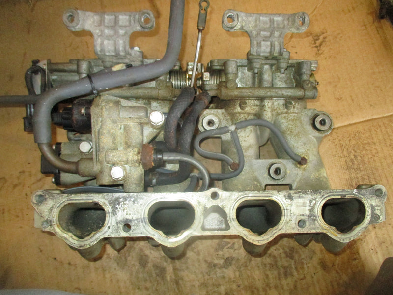 Yamaha 115hp 4 stroke outboard intake manifold/ throttle body