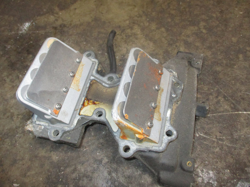 Johnson 48hp outboard intake manifold (335733)