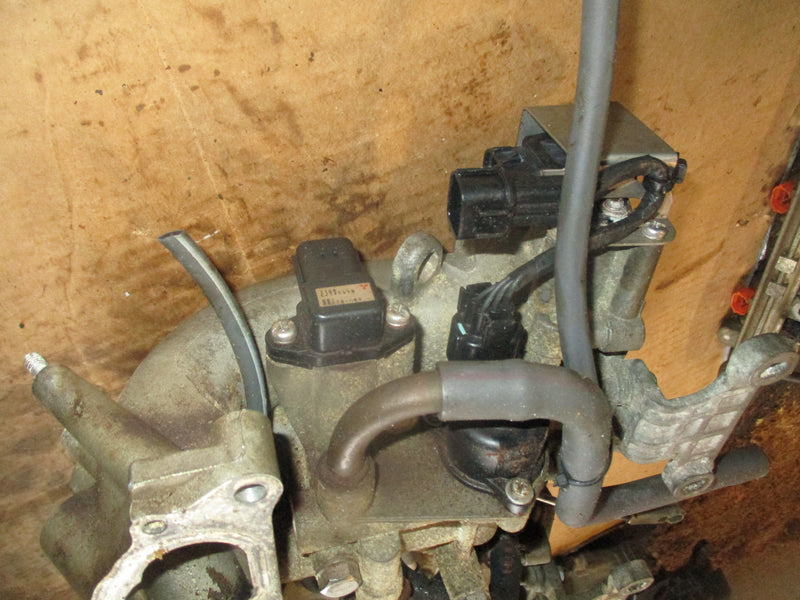 Yamaha 115hp 4 stroke outboard intake manifold/ throttle body