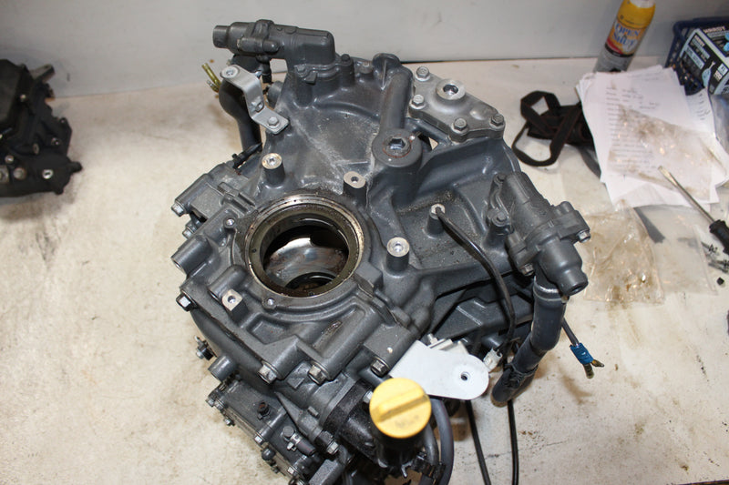 Yamaha 300hp 4.2L 4 Stroke Outboard Crankcase Block