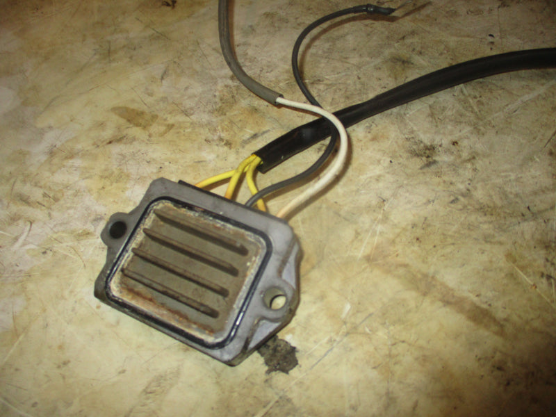 Suzuki DF250 250hp 4 stroke outboard rectifier regulator (32800-93J03)