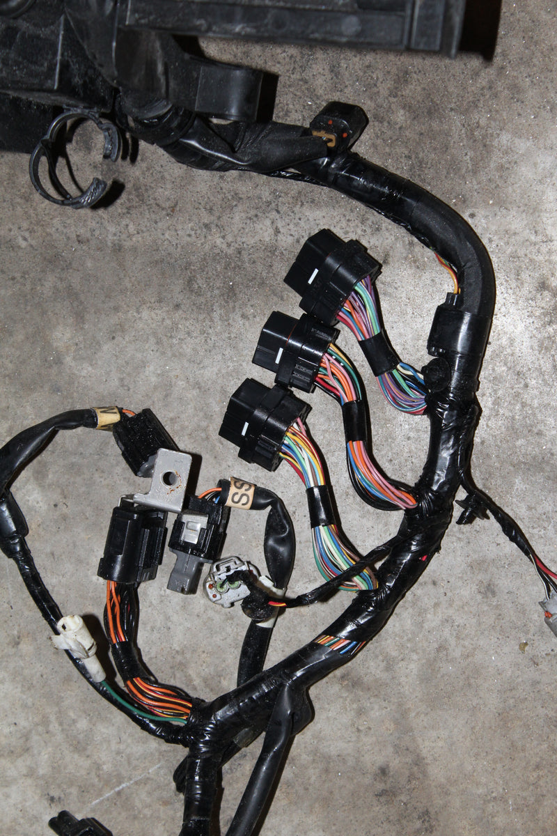 Yamaha 300hp 4.2L 4 Stroke Outboard Engine Wiring Harness (6KF-82590-00)