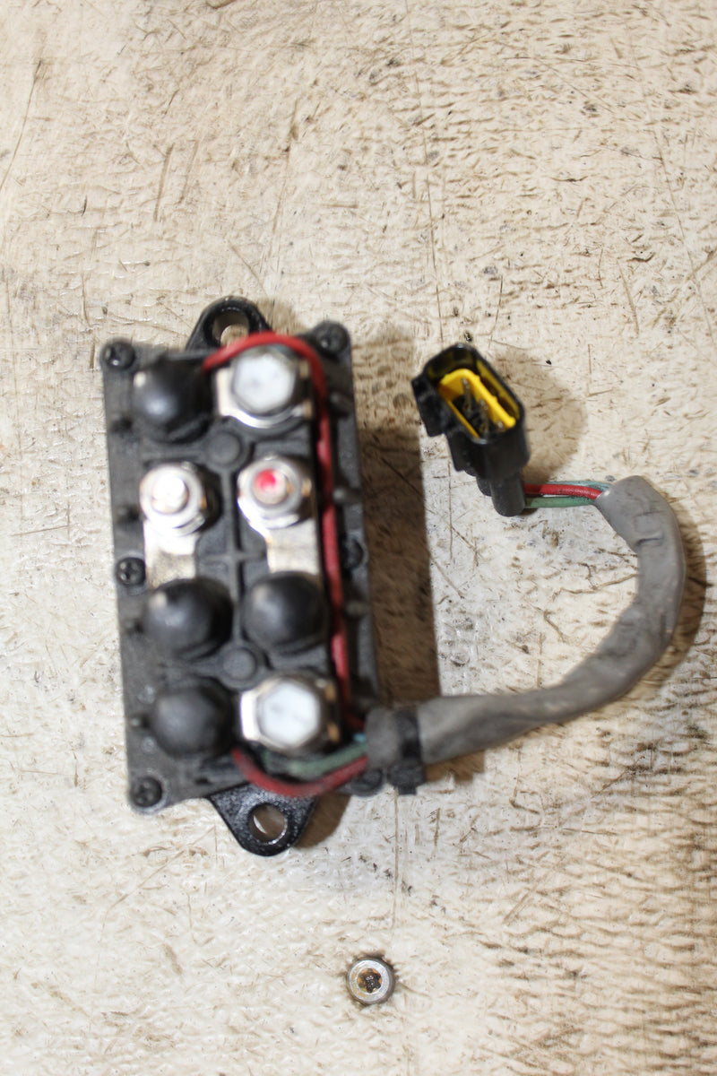 Yamaha 300hp 4.2L 4 Stroke Outboard Tilt Trim Relay (6AW-81950-00-00)