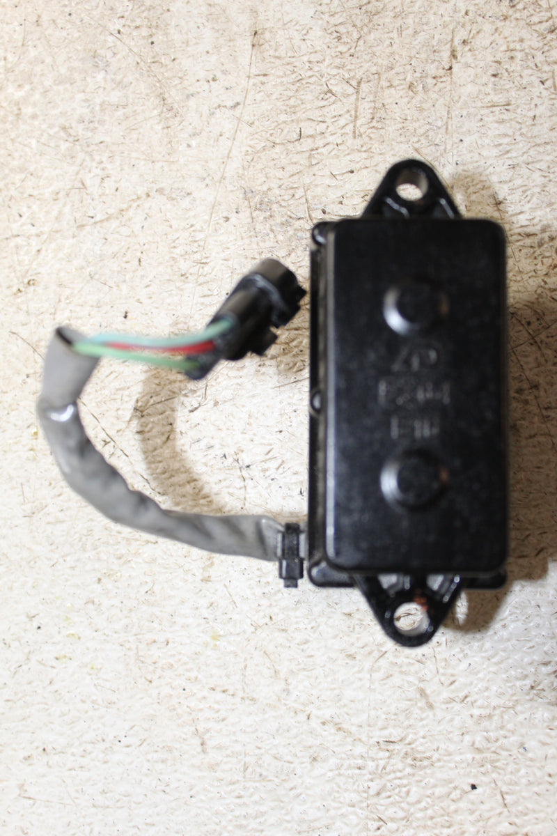 Yamaha 300hp 4.2L 4 Stroke Outboard Tilt Trim Relay (6AW-81950-00-00)