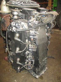 Load image into Gallery viewer, Johnson 275hp 2 stroke V8 outboard crankcase powerhead dressed
