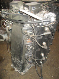 Load image into Gallery viewer, Johnson 275hp 2 stroke V8 outboard crankcase powerhead dressed

