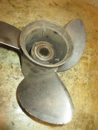 Load image into Gallery viewer, Evinrude 70hp 2 stroke outboard Stainless Propeller 13 3/8 X 17 (389948)
