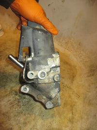 Load image into Gallery viewer, Evinrude 70hp 2 stroke outboard Tilt Trim Unit
