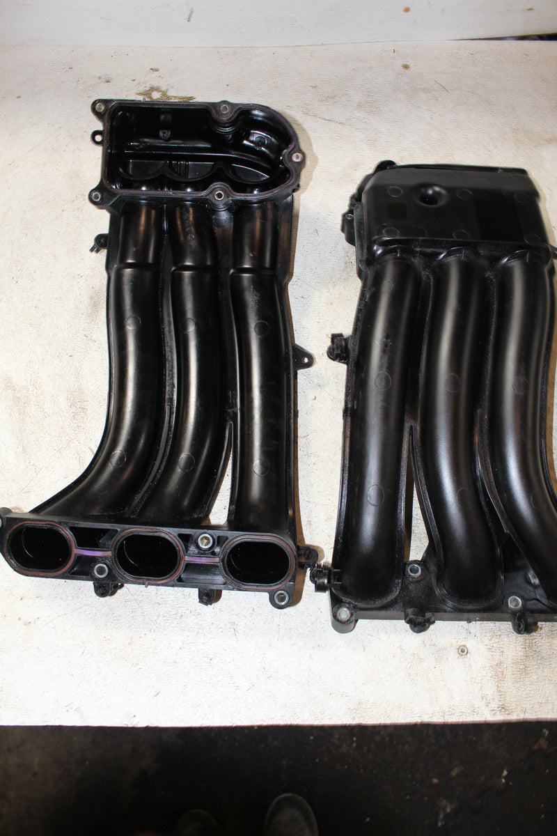 Yamaha 300hp 4.2L 4 Stroke Outboard Intake Manifold Set (6CE-13641-00-00)