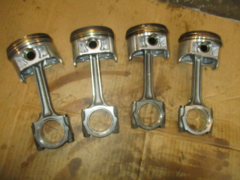 Johnson/ Suzuki 115hp 4 stroke outboard piston and rod set (12111-90J01)