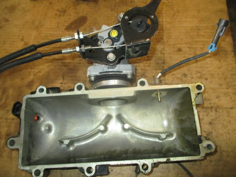 Mercury Optimax 115hp outboard intake/ throttle body (880129T04)