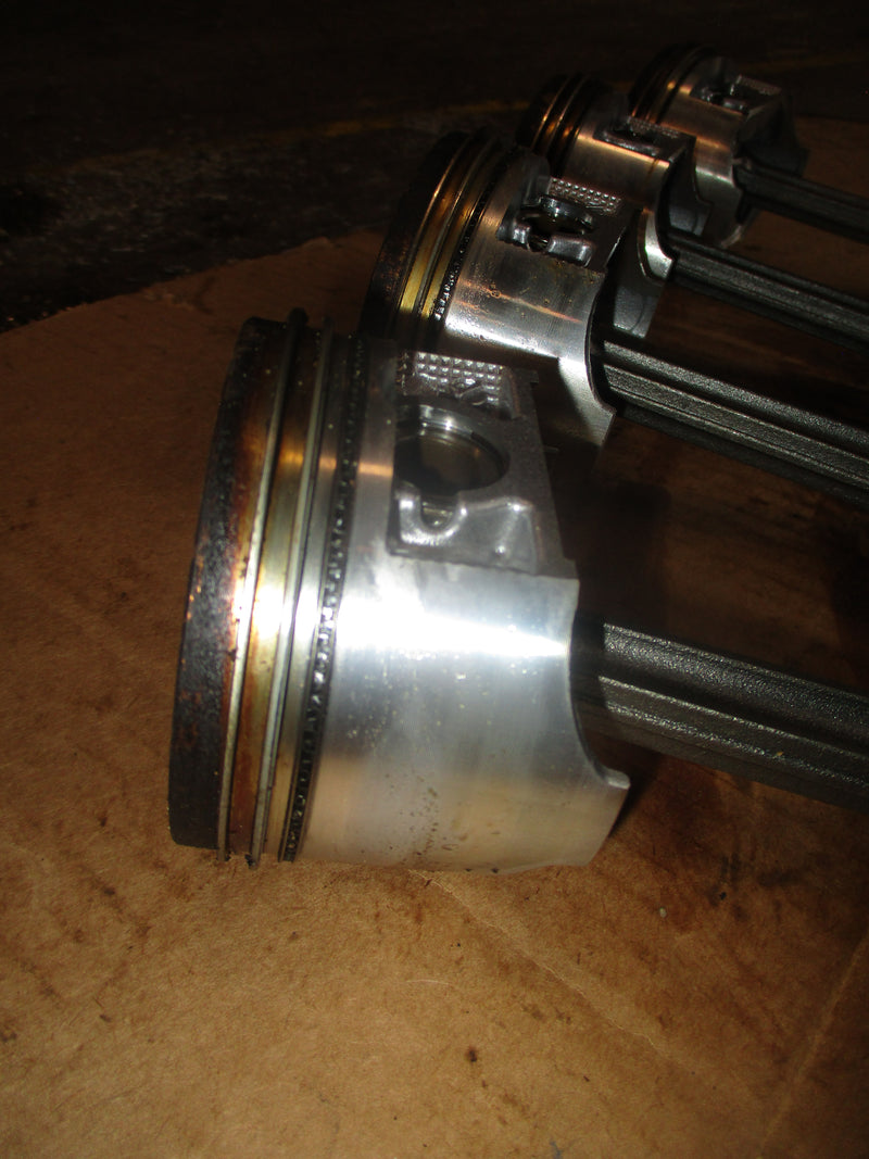 Johnson/ Suzuki 115hp 4 stroke outboard piston and rod set (12111-90J01)