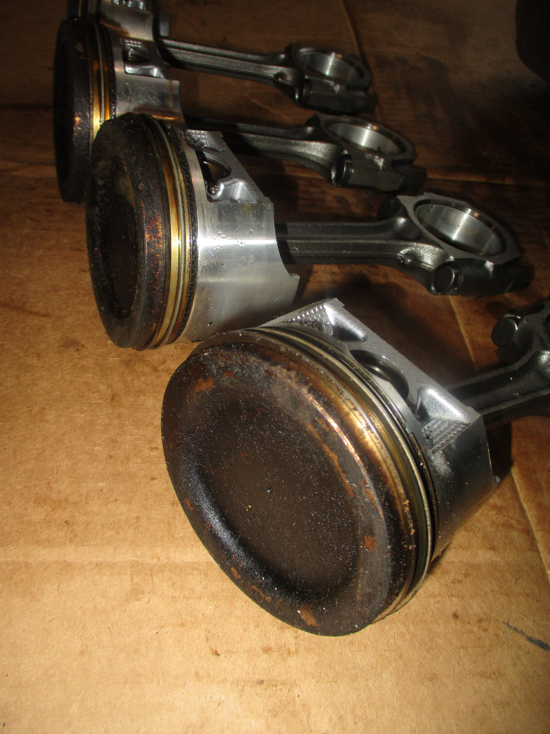 Johnson/ Suzuki 115hp 4 stroke outboard piston and rod set (12111-90J01)