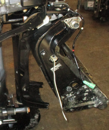 Suzuki DF250 outboard 25" shaft swivel bracket