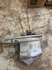 Load image into Gallery viewer, Evinrude 140hp 2 stroke outboard 20 inch shaft lower unit
