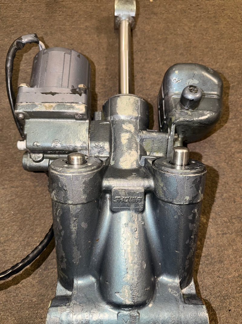 Yamaha 150hp HPDI 2 Stroke Outboard Showa Tilt Trim Unit (68F-43800-01-4D)