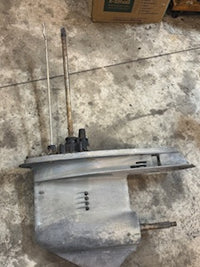 Load image into Gallery viewer, Evinrude 140hp 2 stroke outboard 20 inch shaft lower unit
