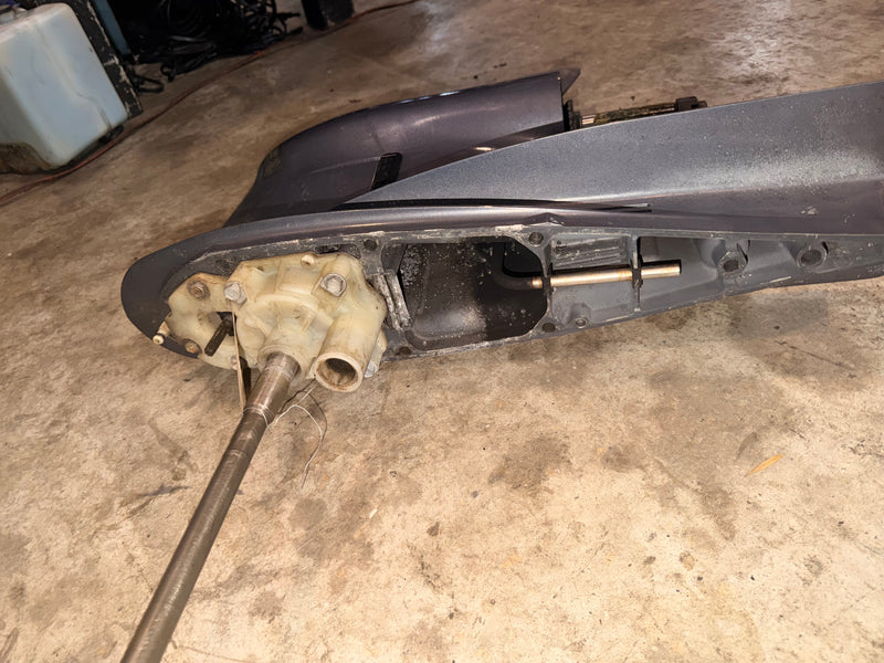 Yamaha 300HP 4 Stroke Outboard 25 Inch Counter Rotation Lower Unit - PARTS ONLY