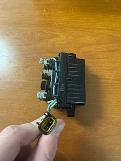 Yamaha 200hp 4 stroke 4 Cyl outboard tilt trim relay