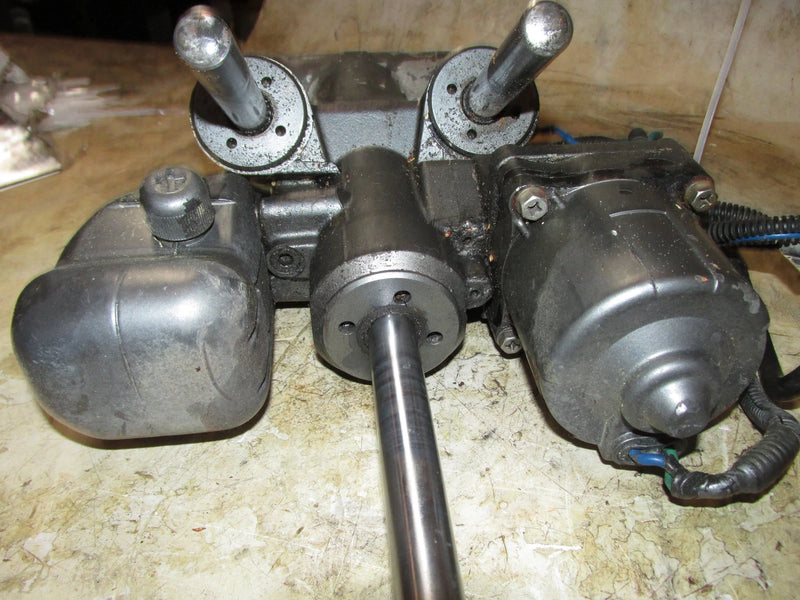 Suzuki DT140 140hp 2 stroke outboard tilt trim unit SHOWA
