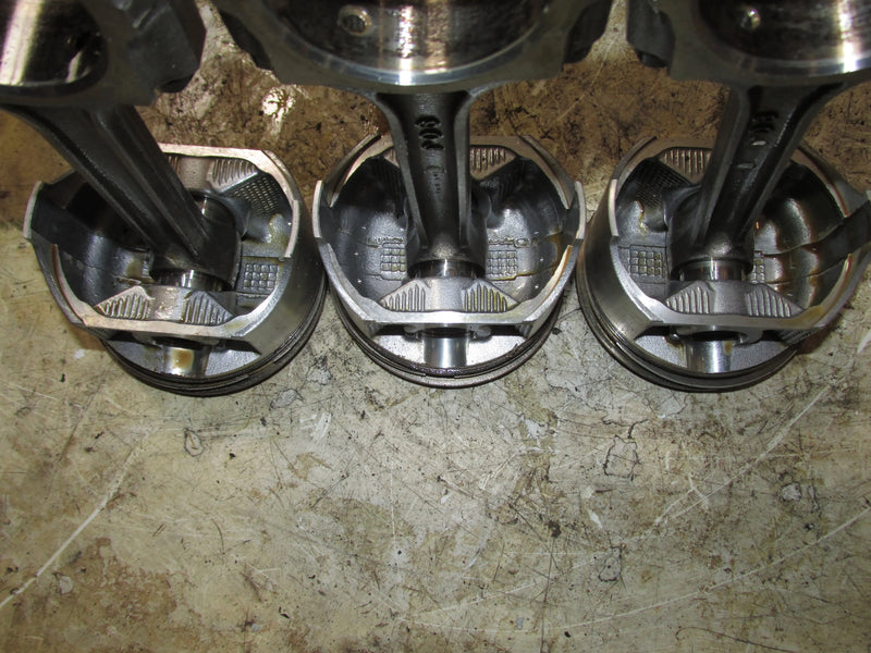Suzuki DF90 90hp 4 Stroke Outboard Piston and rod set of 3 (12111-90J01)