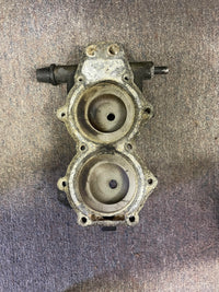Load image into Gallery viewer, Johnson 40hp 2 stroke outboard cylinder head (334280-1)
