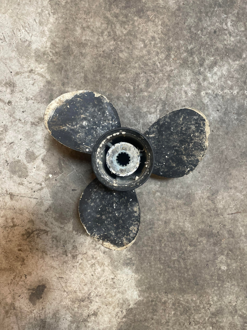 Mercury 35hp outboard aluminum propeller solas 11.6 x 11 Pitch