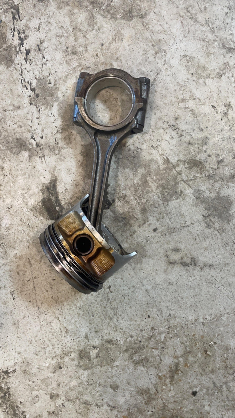 Honda BF90A outboard piston and rod set (ZW1)
