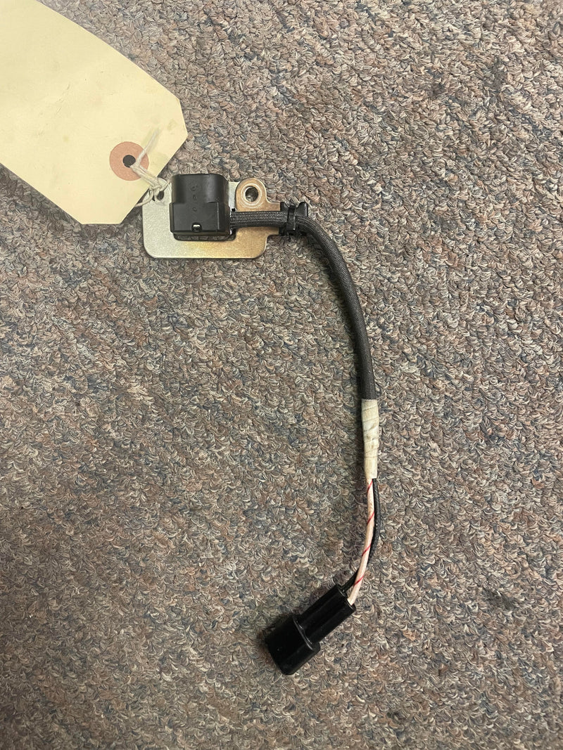 Yamaha 4.2L 250hp outboard pulsor coil (6CB-85580-00-00)