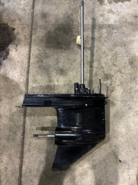 Load image into Gallery viewer, Yamaha 115-130 V4 2 stroke outboard 25" lower unit Read Description
