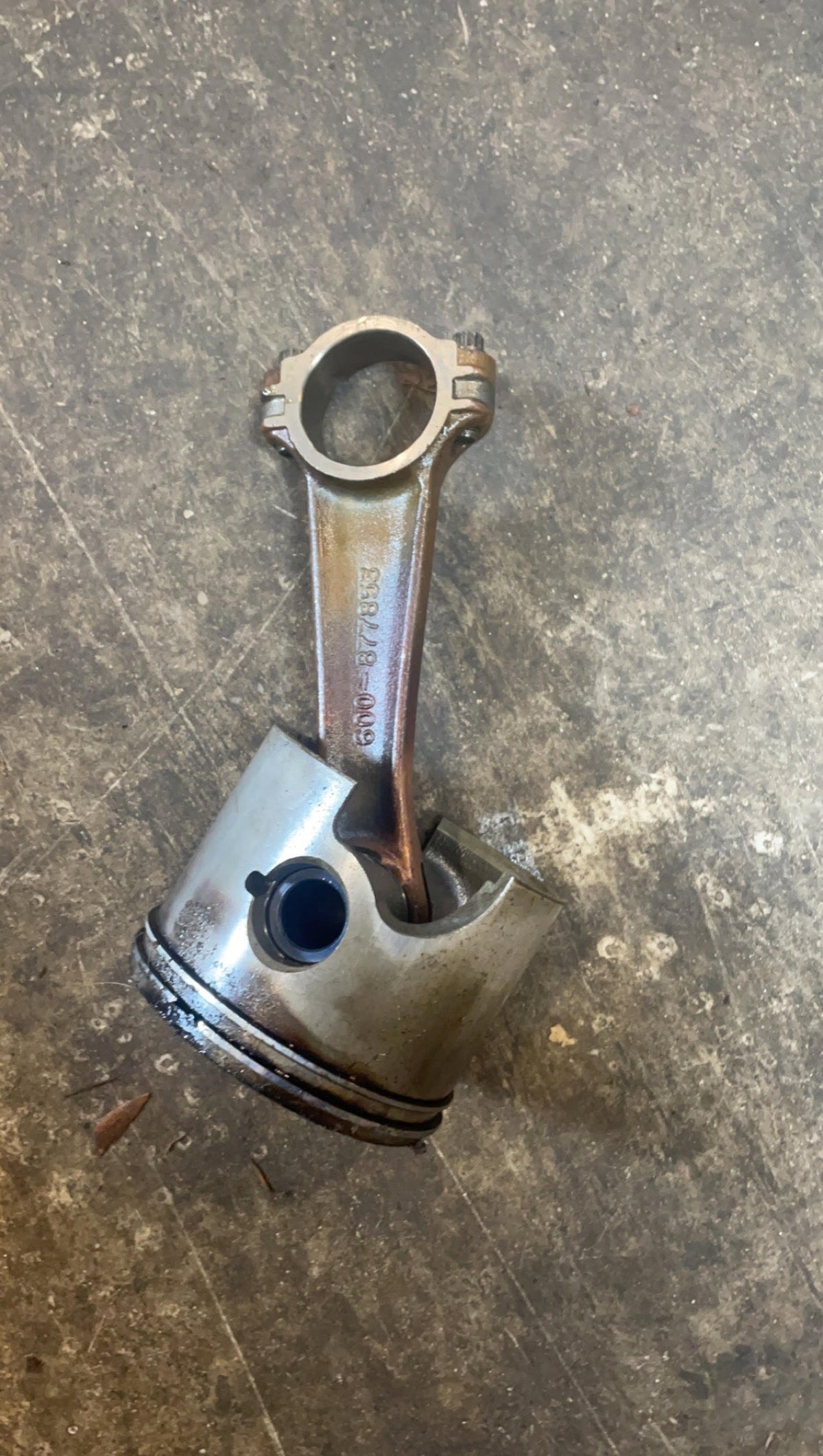 Mercury Optimax 135hp outboard port piston and rod "62"