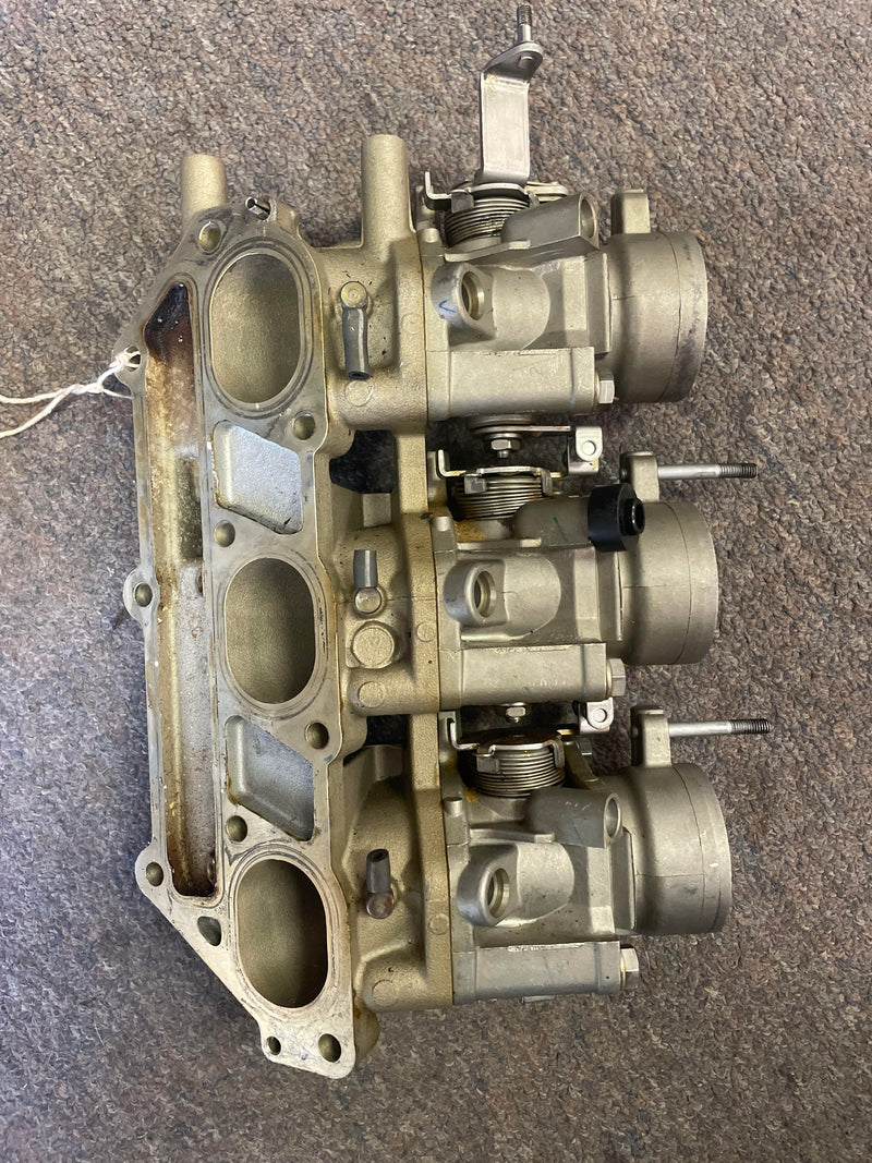 Yamaha 225hp 4 stroke outboard port intake manifold w/ throttle body