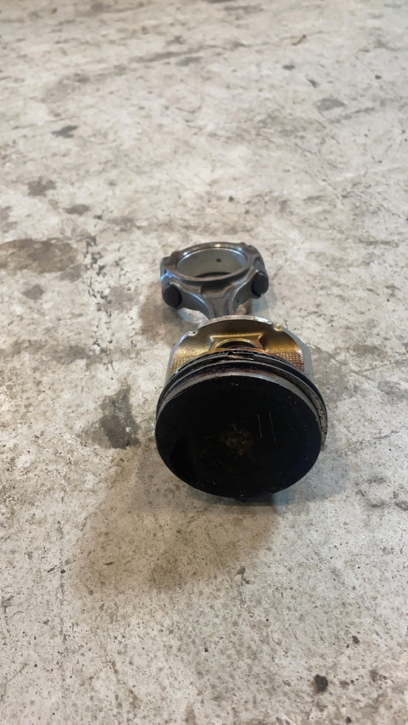 Honda BF90A outboard piston and rod set (ZW1)