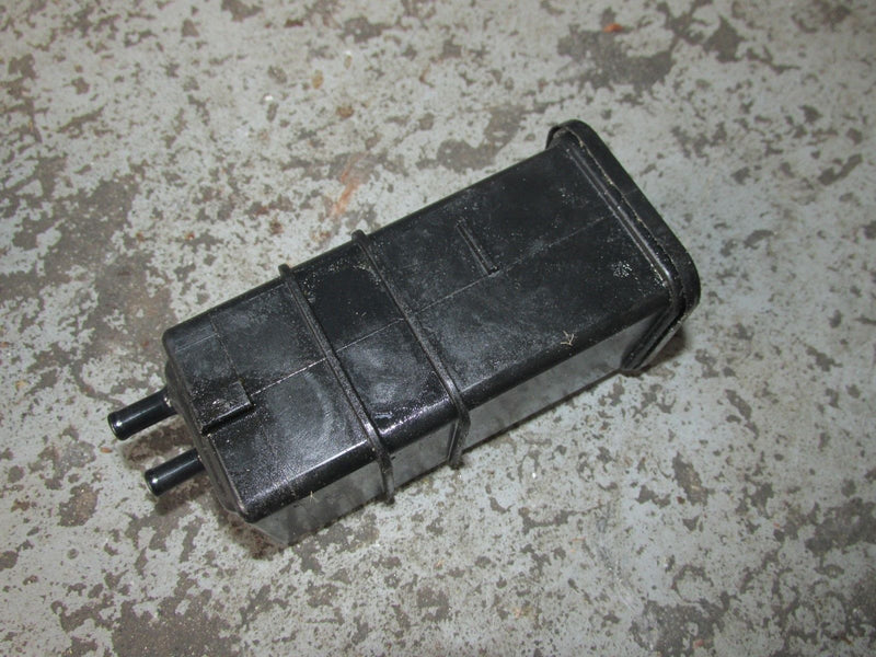2005 Yamaha Outboard F225 hp 4 stroke air canister 69J-24170-00-00