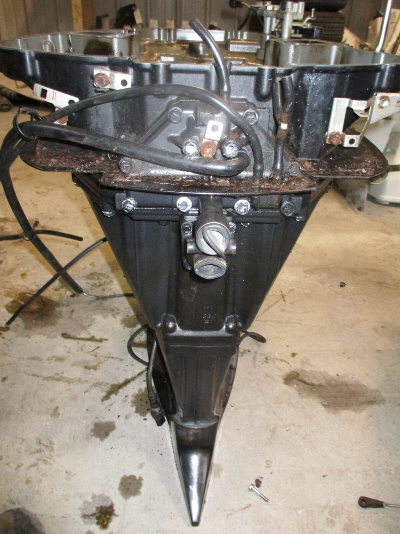Suzuki DF300 300hp outboard 25" midsection