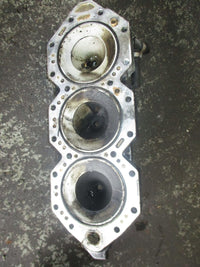 Load image into Gallery viewer, Evinrude 135 Ficht outboard port cylinder head (5001525)
