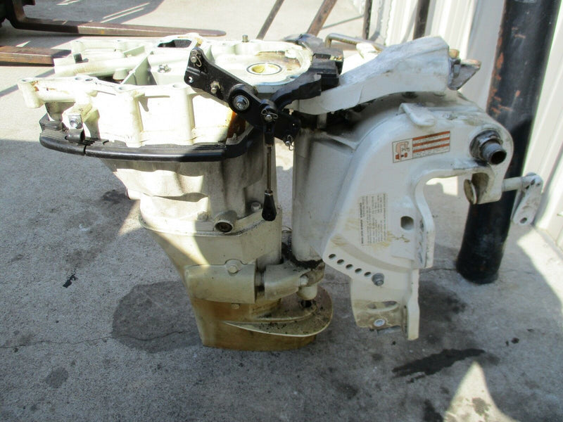2004 Johnson/Suzuki 25hp 4 stroke outboard 20" mid section