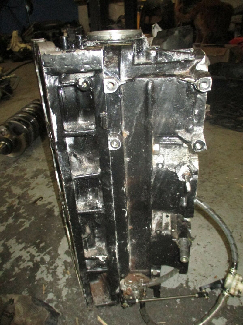 Suzuki DT225 225hp outboard crankcase block