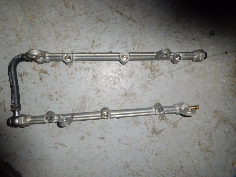 2007 Suzuki DF200 4 stroke outboard fuel rail set 15751-93j00