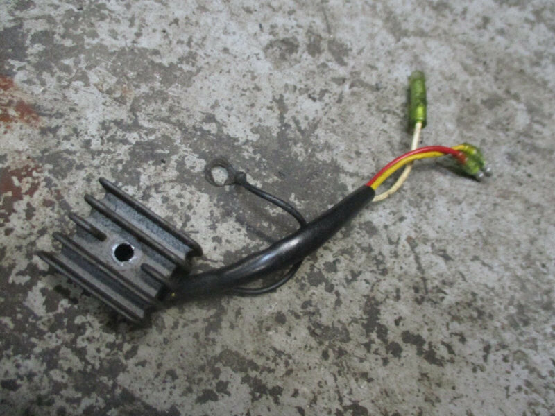 1994 Suzuki outboard DT65 2-stroke rectifier regulator 32800-95d01