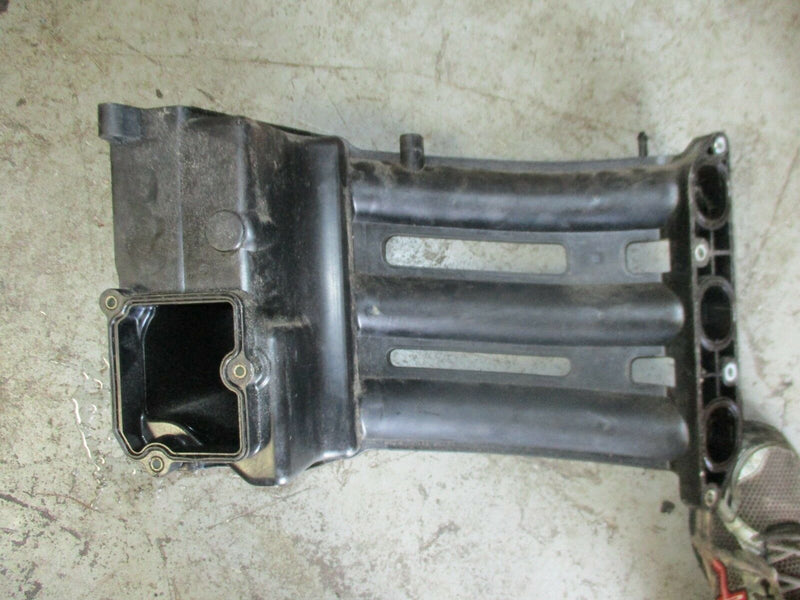 2007 Yamaha outboard F250TXR 4 stroke starboard intake manifold 6P2-13642