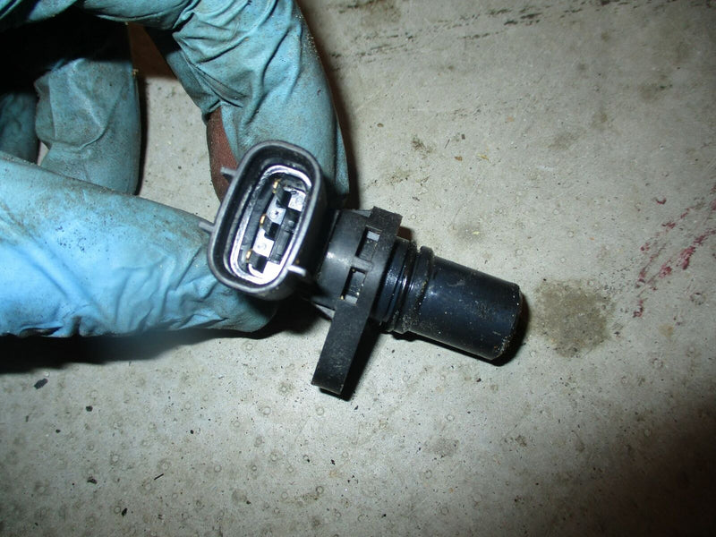 Suzuki DF40 40hp outboard CAM position sensor (33220-76G02)