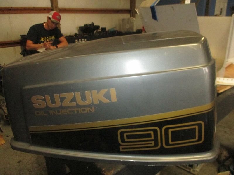 Suzuki DT90 90hp outboard top cowling