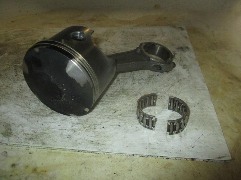 Johnson 90hp 2 stroke outboard 0.020 port piston and rod (0439027)