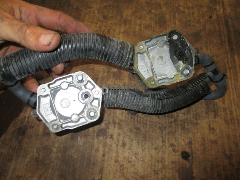 2004 Yamaha 250hp HPDI 2-stroke outboard fuel pump set 6e5-24410-03