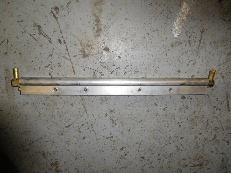 2002 Yamaha Outboard 225 OX66 SWS II fuel rail 67H-13938-00-00