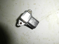 Load image into Gallery viewer, 2000 Yamaha outboard LX250TXRY SWS 2 pressure sensor 67H-82380-00-00
