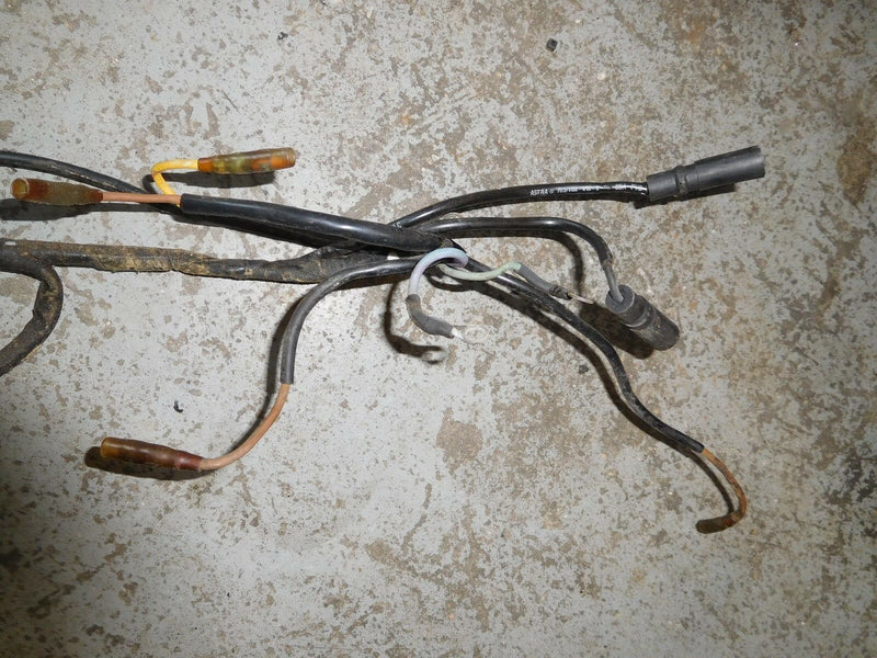 1988 Johnson J200TXCCR outboard Wire Harness junction box
